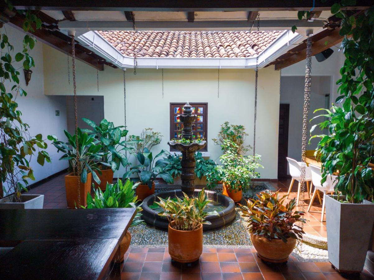 Hotel Boutique La Casa De Piedra Cali Esterno foto
