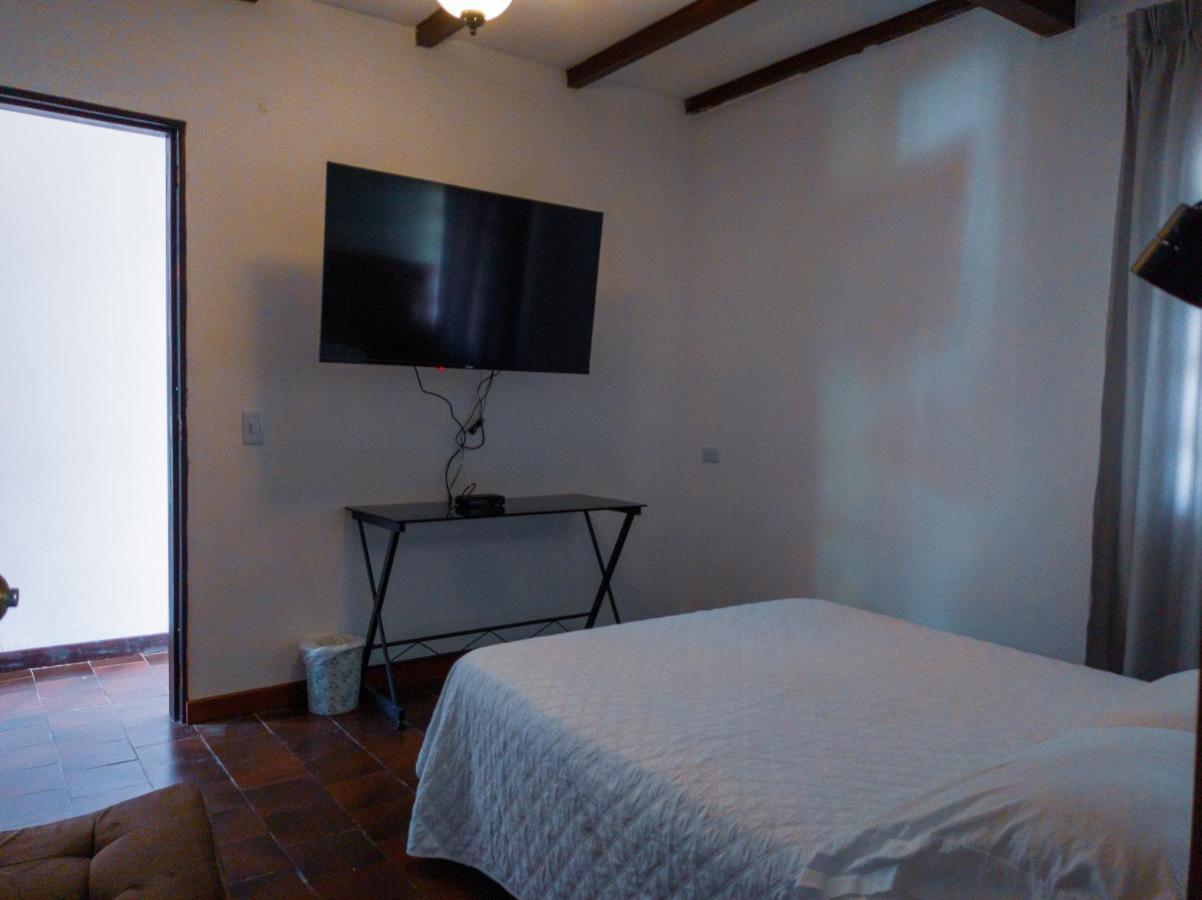 Hotel Boutique La Casa De Piedra Cali Esterno foto