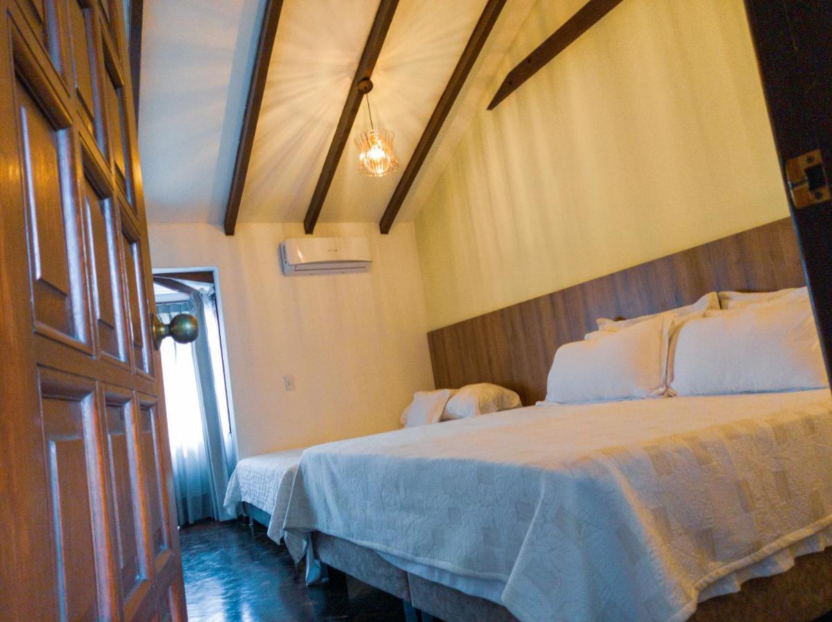 Hotel Boutique La Casa De Piedra Cali Esterno foto