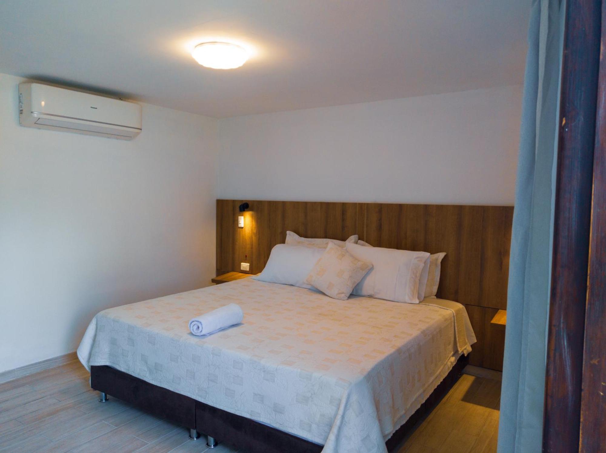 Hotel Boutique La Casa De Piedra Cali Esterno foto